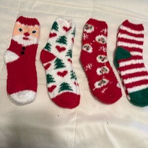 Christmas fuzzy 4‎ pack socks